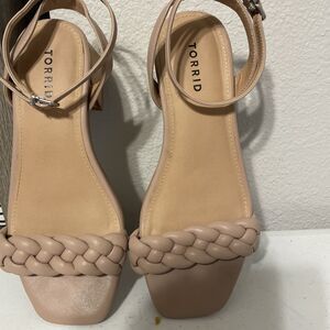 Torrid 9.5WW Sexy Tan Platform Block Heel Ankle Strap Braided 2” Heels Open Toe